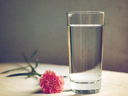 經(jīng)常喝水.jpg 經(jīng)常喝水.jpg